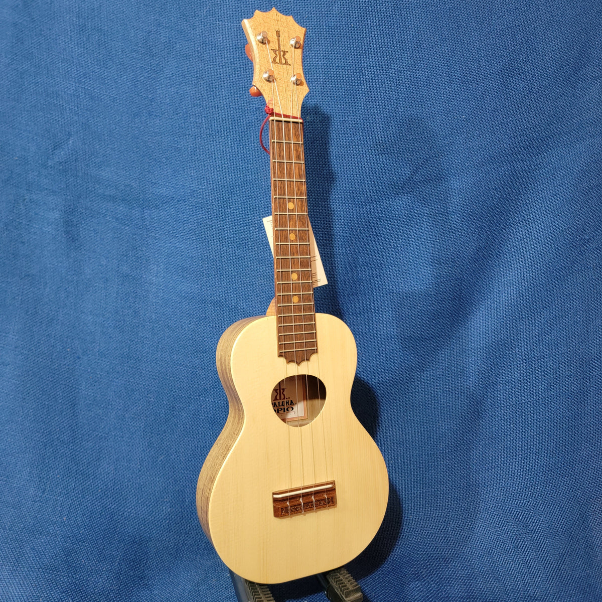 KoAloha Opio Concert All Solid Spruce / Acacia KCO-10S Ukulele w/ Bag