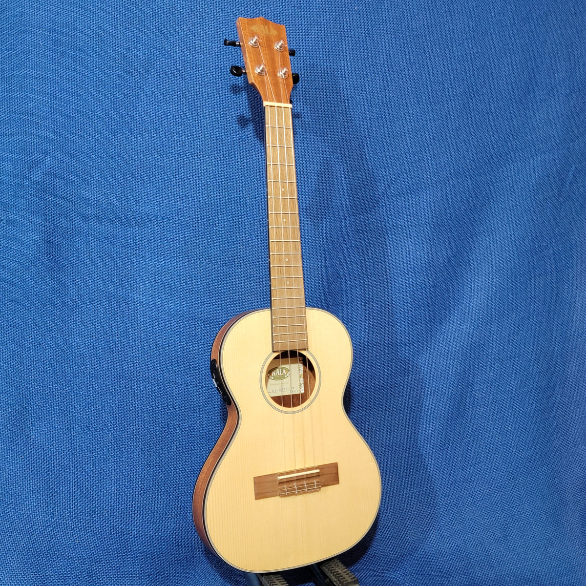 Liquidation: Kala Tenor Thinline Travel KA-SSTU-TE Solid Spruce Top / –  Mim's Ukes