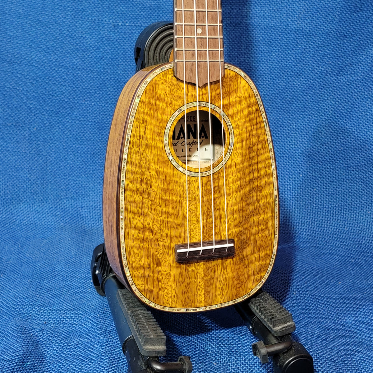 Ohana Pineapple Sopranino TPK-220G All Solid Mango w Abalone