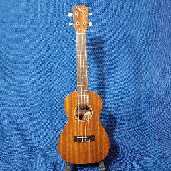 Ohana Concert CK-10 Starter Pack Laminate Mahogany Ukulele, Bag, Tuner, Strap, Button P606