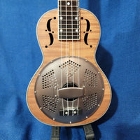 Gold Tone Concert ResoMaple Laminate Curly Maple Resonator Ukulele with Gigbag P759