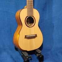 Ohana Concert CK-6 All Solid Sitka Spruce / Acacia Ukulele P857