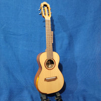 Ohana Concert CK-6 All Solid Sitka Spruce / Acacia Ukulele P858