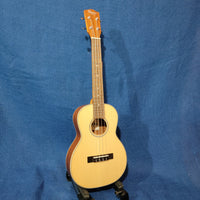 Ohana Tenor TK-22 BLEM Solid Spruce Top / Laminate Mahogany Worth Brown Strings Ukulele h086