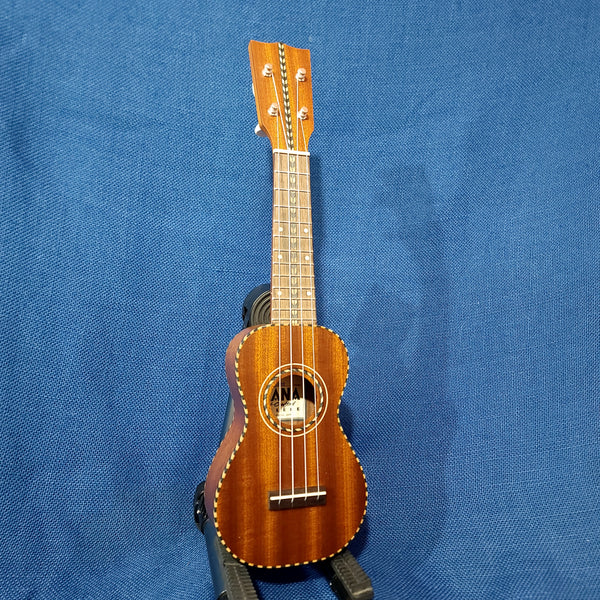 Ohana Sopranino Pequeno Nunes Vintage Style All Solid Mahogany Ukulele h387