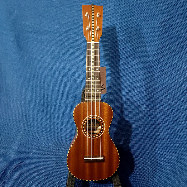 Ohana Sopranino Pequeno Nunes Vintage Style All Solid Mahogany Ukulele h602