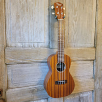 Ohana Concert CK-10 Starter Pack Laminate Mahogany Ukulele, Bag, Tuner, Strap, Button v183