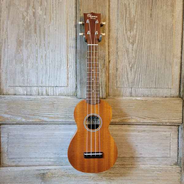Ohana Soprano Starter Pack SK-10 Laminate Mahogany Ukulele Bag, Tuner, Strap, Button v193
