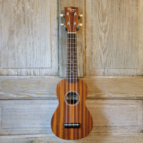 Ohana Soprano Starter Pack SK-10 Laminate Mahogany Ukulele Bag, Tuner, Strap, Button v194