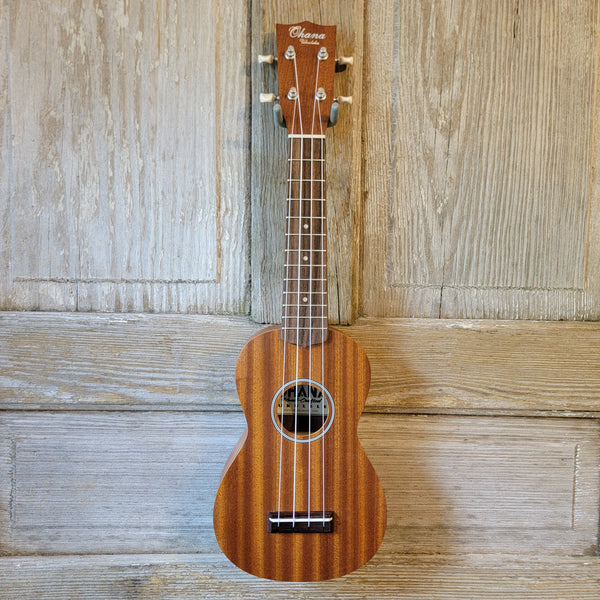 Ohana Soprano Starter Pack SK-10 Laminate Mahogany Ukulele Bag, Tuner, Strap, Button v195
