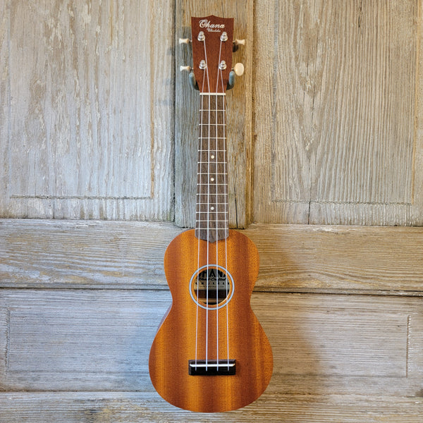 Ohana Soprano Starter Pack SK-10 Laminate Mahogany Ukulele Bag, Tuner, Strap, Button v196