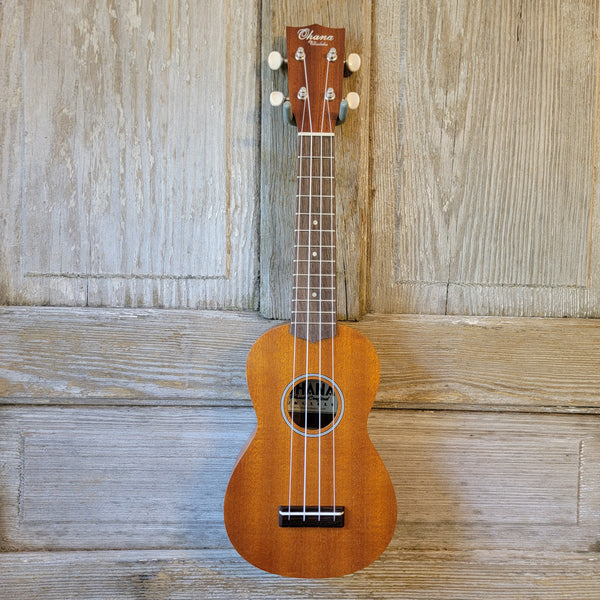 Ohana Soprano Starter Pack SK-10 Laminate Mahogany Ukulele Bag, Tuner, Strap, Button v198