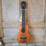 KoAloha Concert All Solid Koa Gloss KCM-00 Made in Hawaii Ukulele w/ Hardcase v216