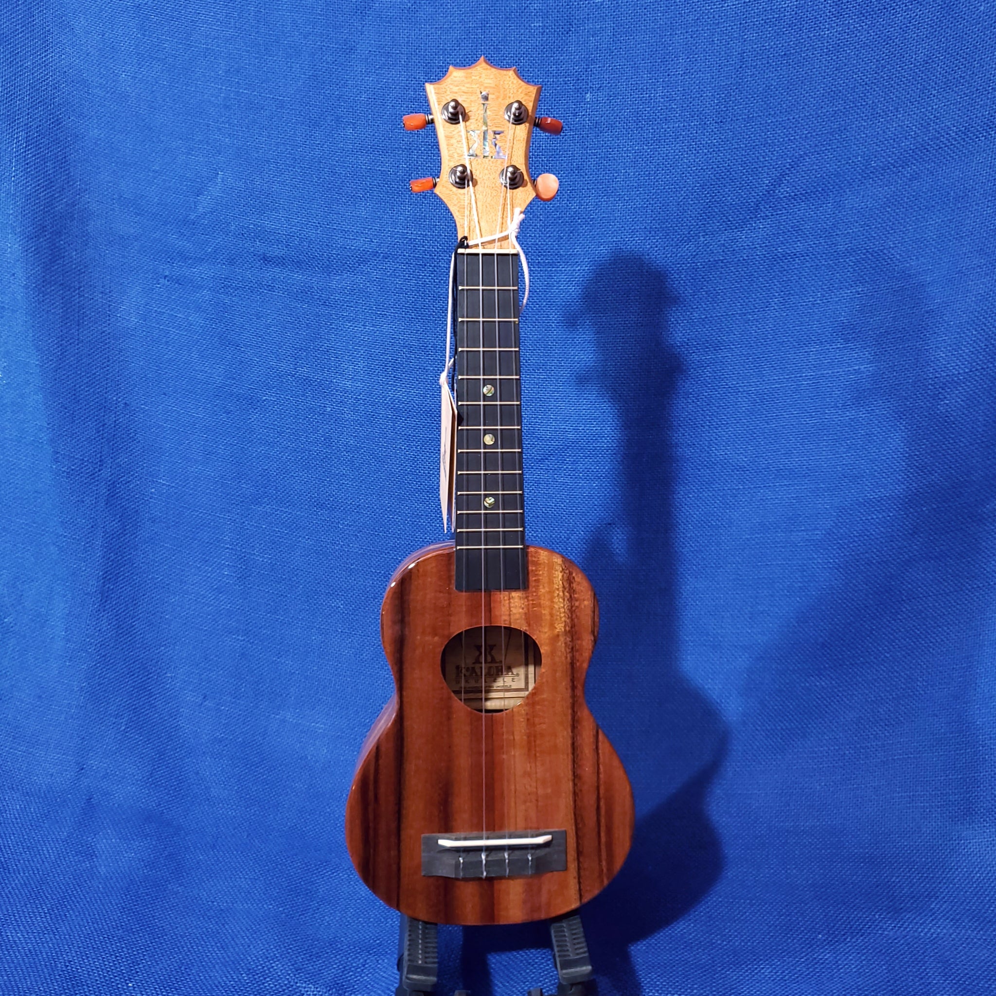 KoAloha Soprano Solid Koa KSM-00 Made in Hawaii Ukulele w/ KoAloha Har –  Mim's Ukes