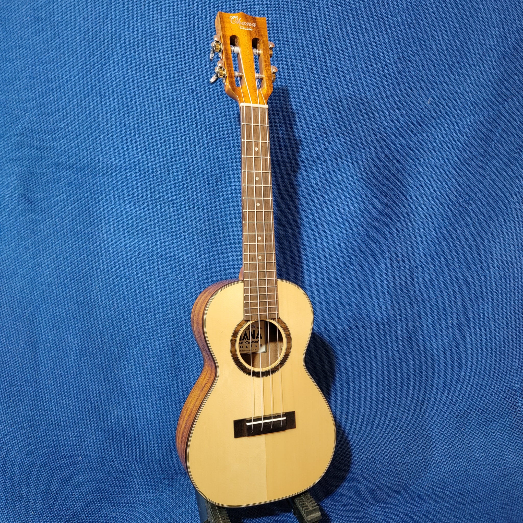 Ohana CK-250G All Solid Spruce & Acacia Concert Ukulele – Custom